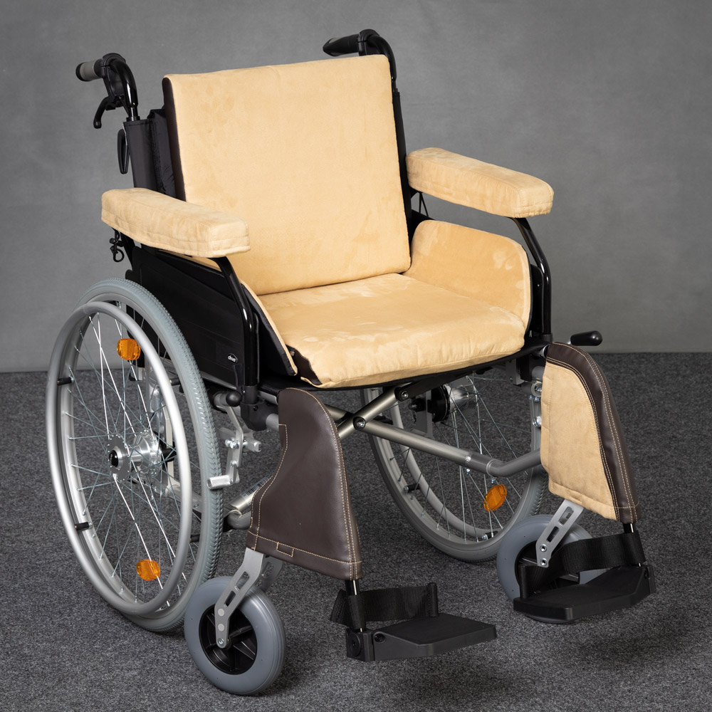 Rollstuhl Freetec mit Inlay beige
